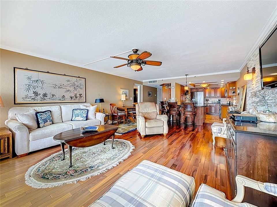 For Sale: $789,500 (3 beds, 2 baths, 1592 Square Feet)