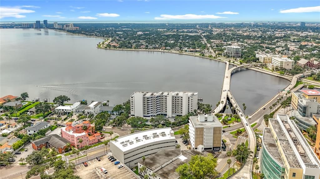 For Sale: $789,500 (3 beds, 2 baths, 1592 Square Feet)