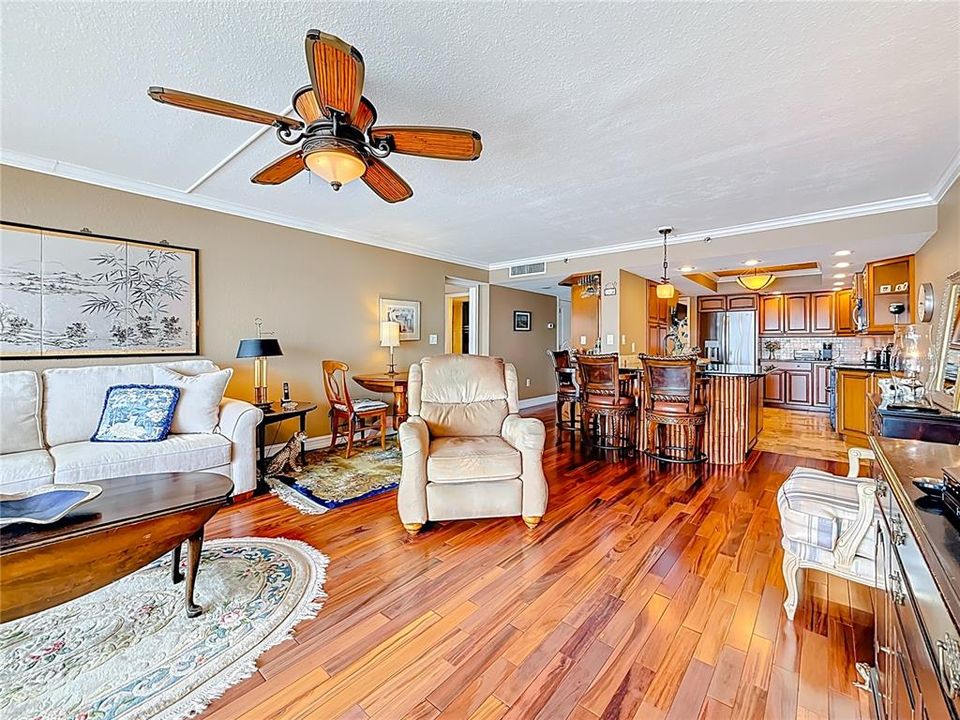 For Sale: $789,500 (3 beds, 2 baths, 1592 Square Feet)