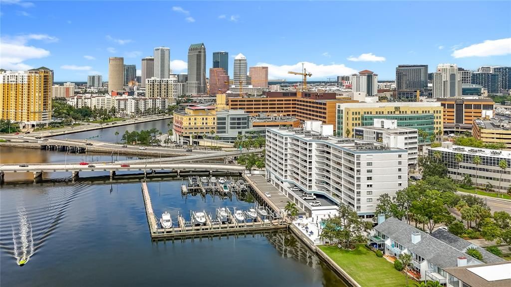 For Sale: $789,500 (3 beds, 2 baths, 1592 Square Feet)