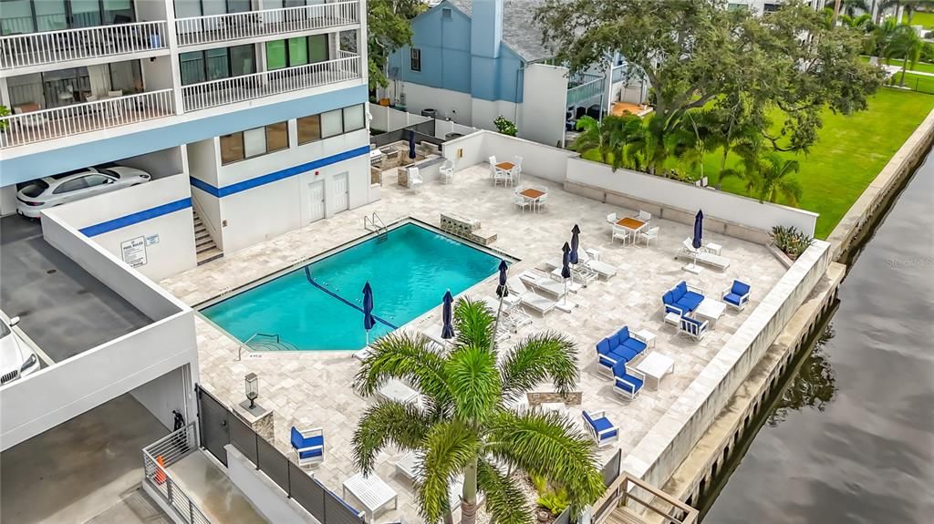 For Sale: $789,500 (3 beds, 2 baths, 1592 Square Feet)