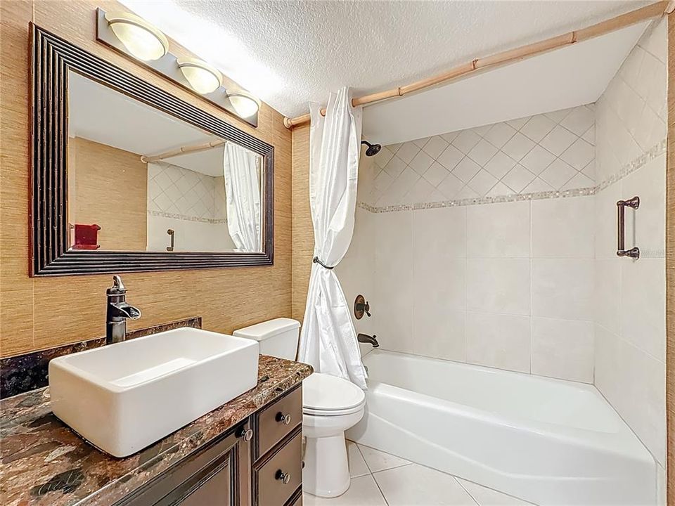 For Sale: $789,500 (3 beds, 2 baths, 1592 Square Feet)