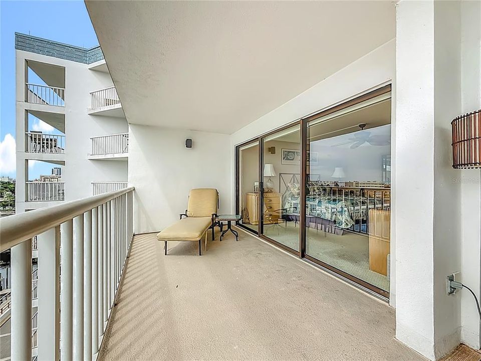 For Sale: $789,500 (3 beds, 2 baths, 1592 Square Feet)