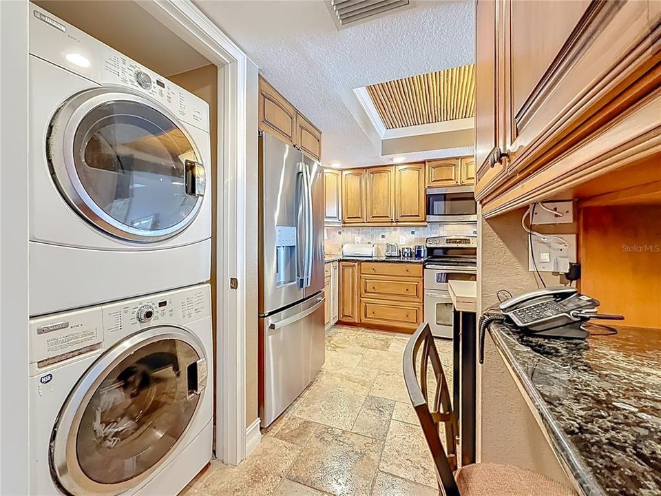 For Sale: $789,500 (3 beds, 2 baths, 1592 Square Feet)