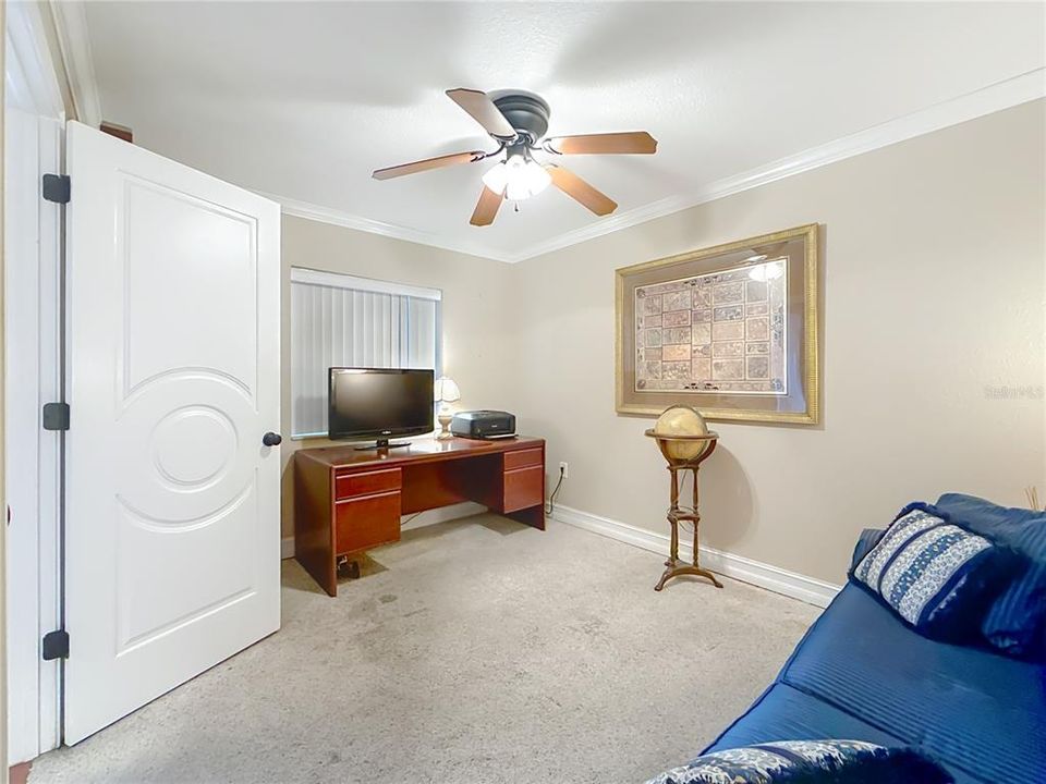 For Sale: $789,500 (3 beds, 2 baths, 1592 Square Feet)