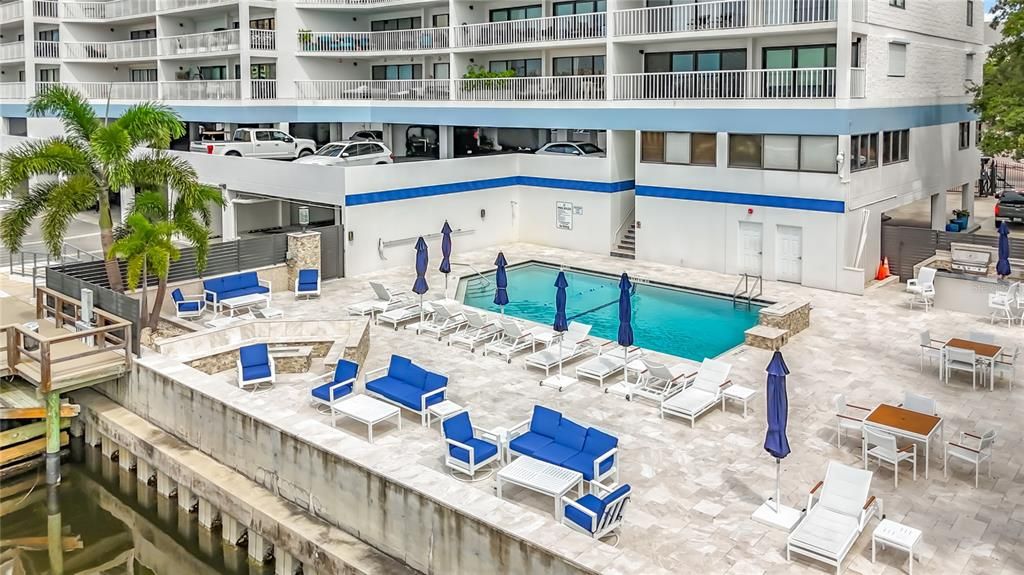 For Sale: $789,500 (3 beds, 2 baths, 1592 Square Feet)