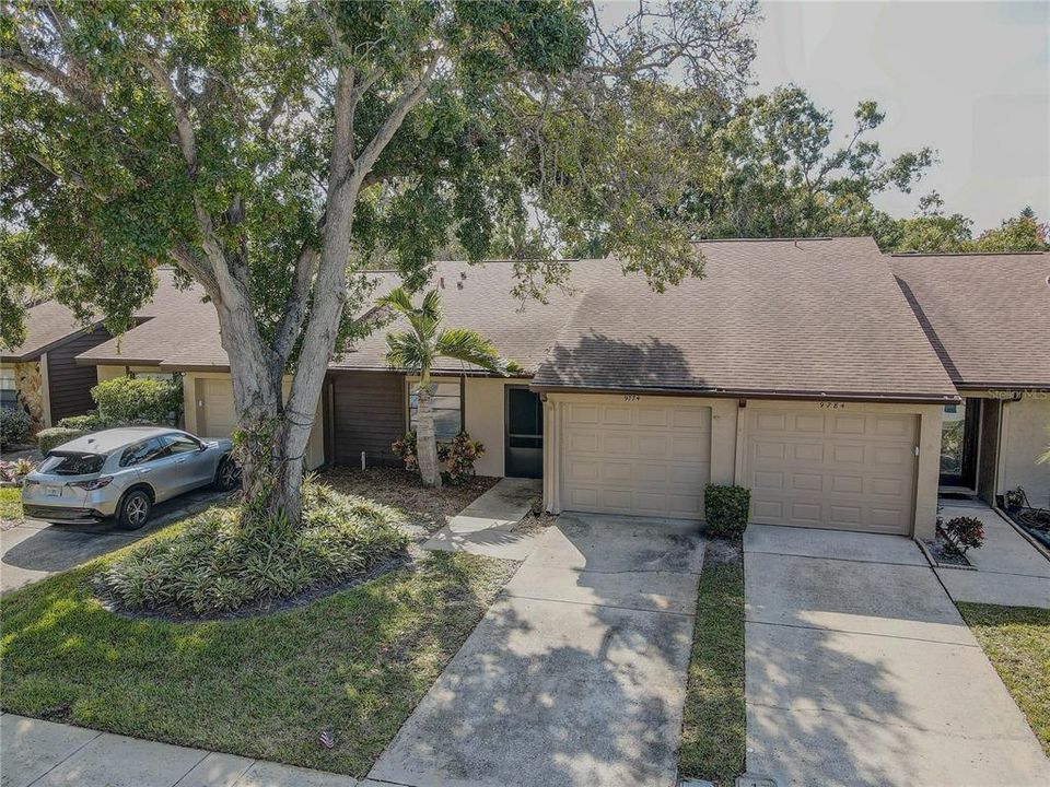 合同活跃: $275,000 (2 贝兹, 2 浴室, 1165 平方英尺)