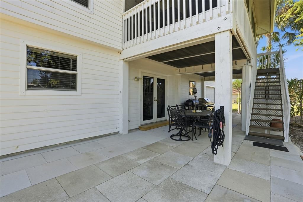 For Sale: $725,000 (3 beds, 3 baths, 1527 Square Feet)