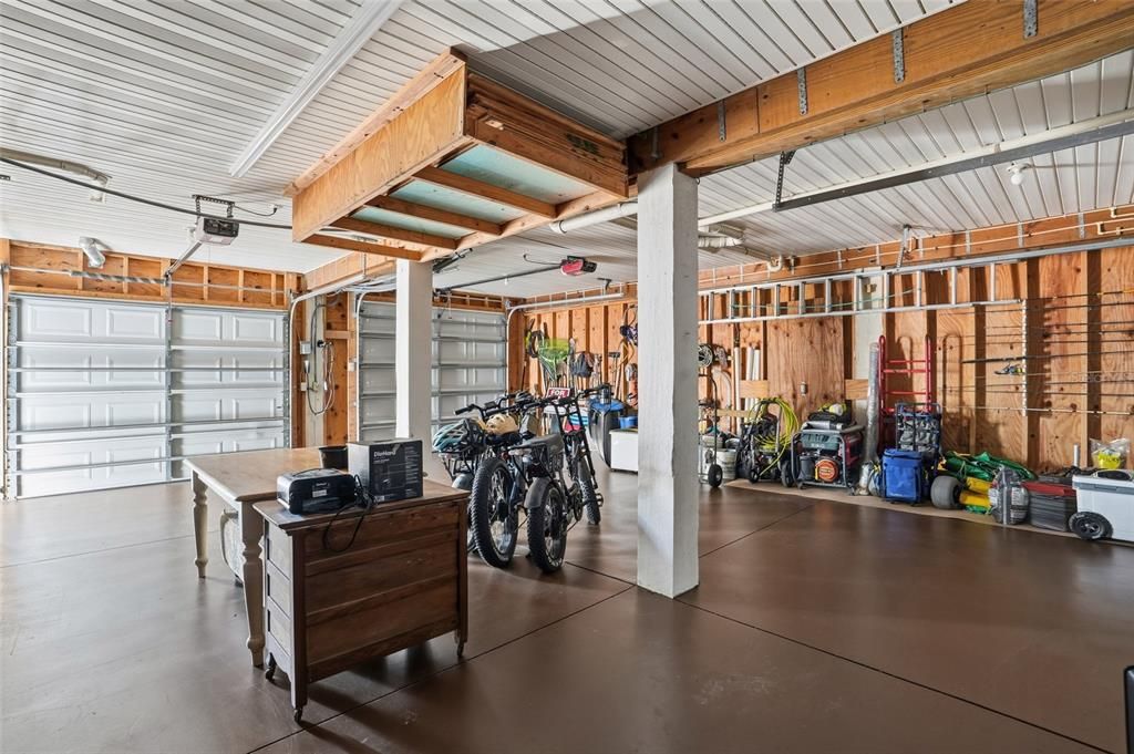 For Sale: $725,000 (3 beds, 3 baths, 1527 Square Feet)