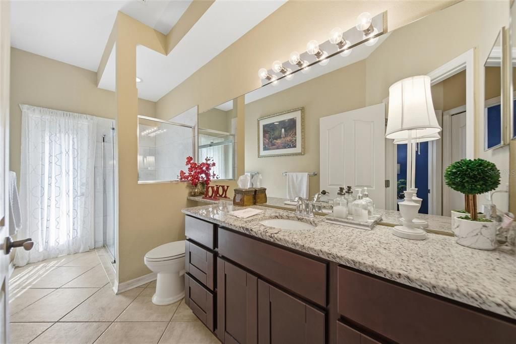 For Sale: $600,000 (5 beds, 3 baths, 3153 Square Feet)