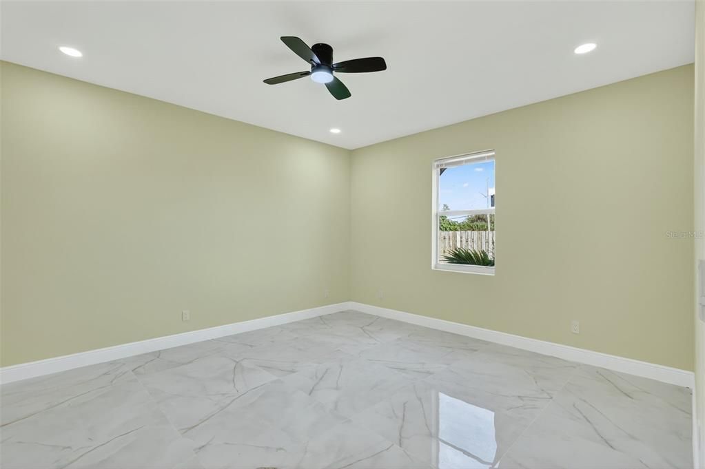 For Sale: $295,000 (3 beds, 2 baths, 1470 Square Feet)