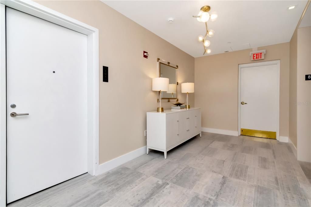 出租: $22,000 (3 贝兹, 3 浴室, 2940 平方英尺)