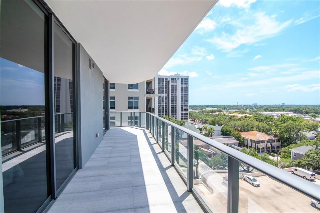 出租: $22,000 (3 贝兹, 3 浴室, 2940 平方英尺)