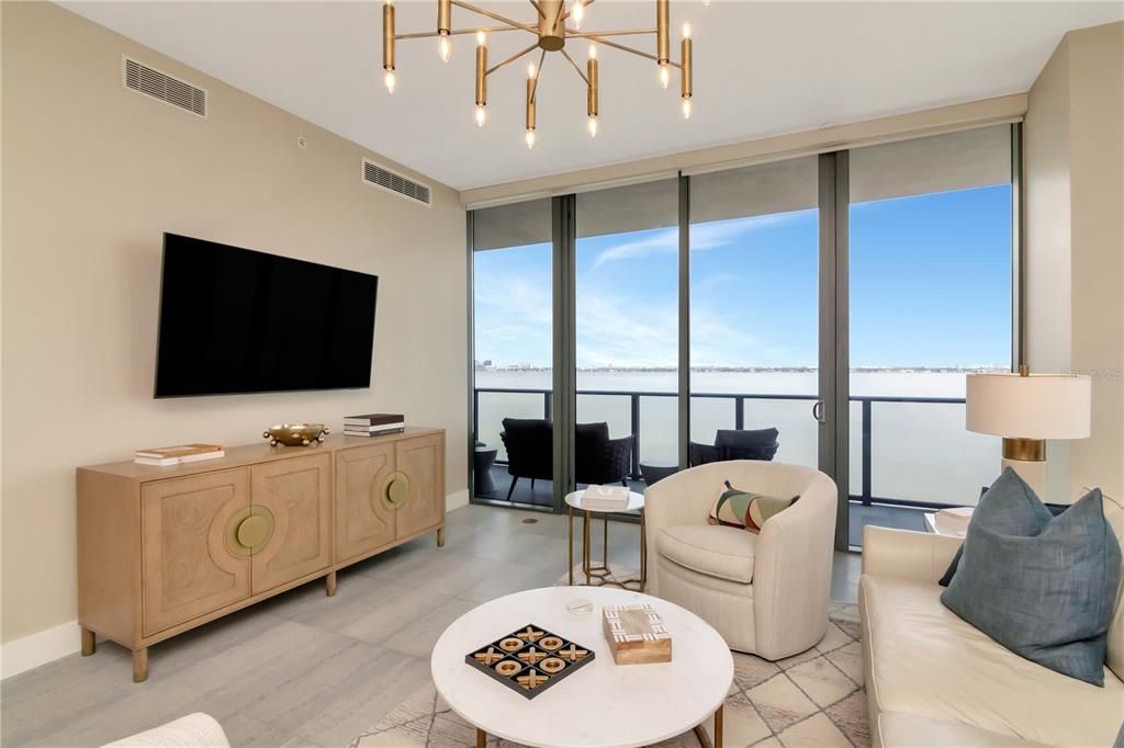 出租: $22,000 (3 贝兹, 3 浴室, 2940 平方英尺)