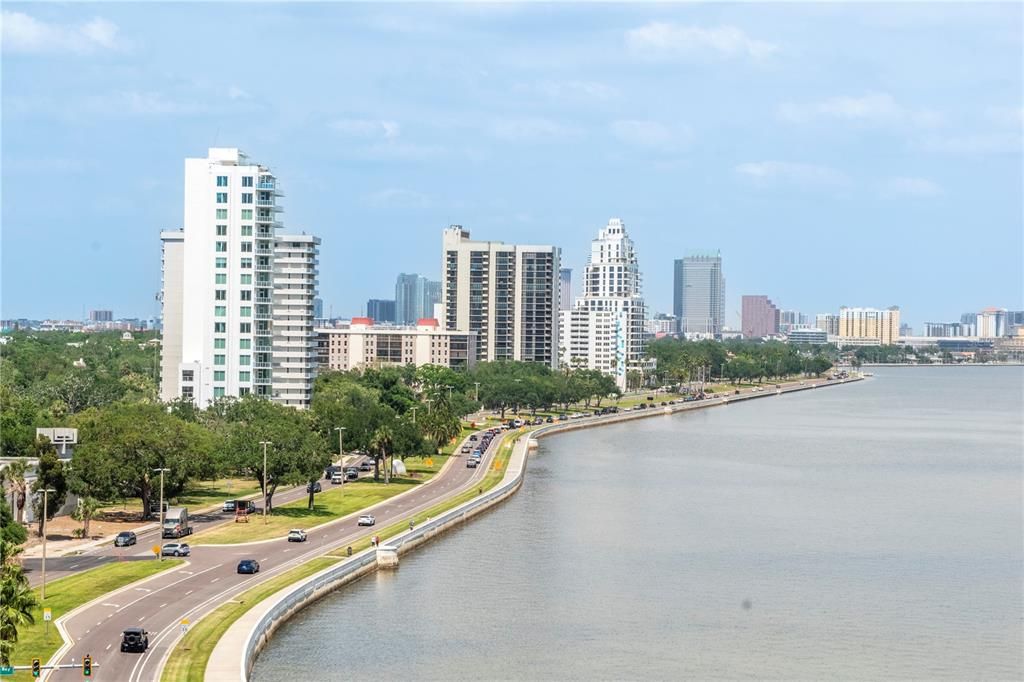 出租: $22,000 (3 贝兹, 3 浴室, 2940 平方英尺)