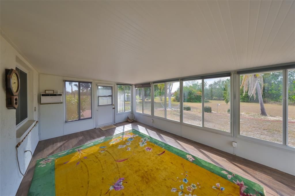 待售: $378,000 (2 贝兹, 2 浴室, 1840 平方英尺)