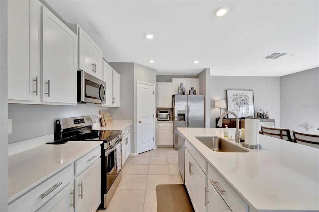 待售: $424,900 (4 贝兹, 2 浴室, 1872 平方英尺)