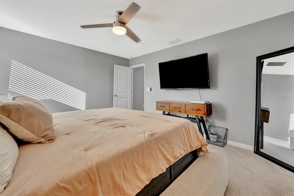 待售: $424,900 (4 贝兹, 2 浴室, 1872 平方英尺)