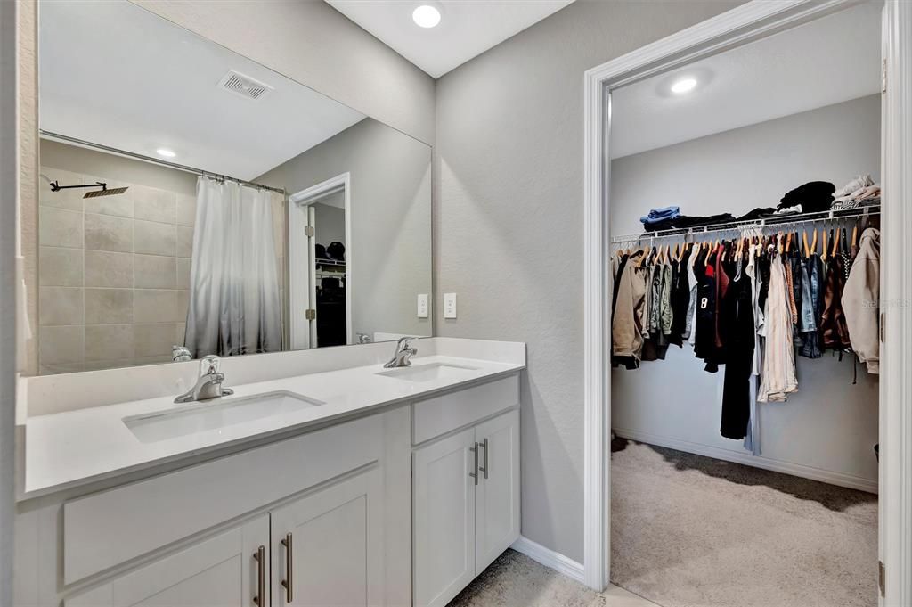 待售: $424,900 (4 贝兹, 2 浴室, 1872 平方英尺)