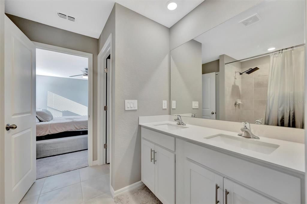 待售: $424,900 (4 贝兹, 2 浴室, 1872 平方英尺)