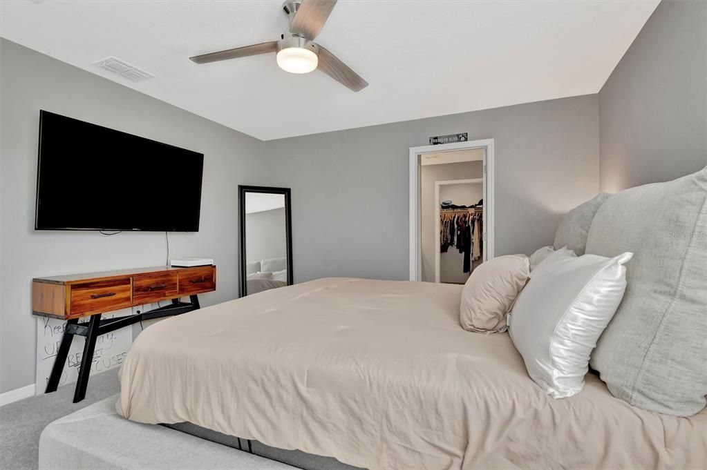 待售: $424,900 (4 贝兹, 2 浴室, 1872 平方英尺)