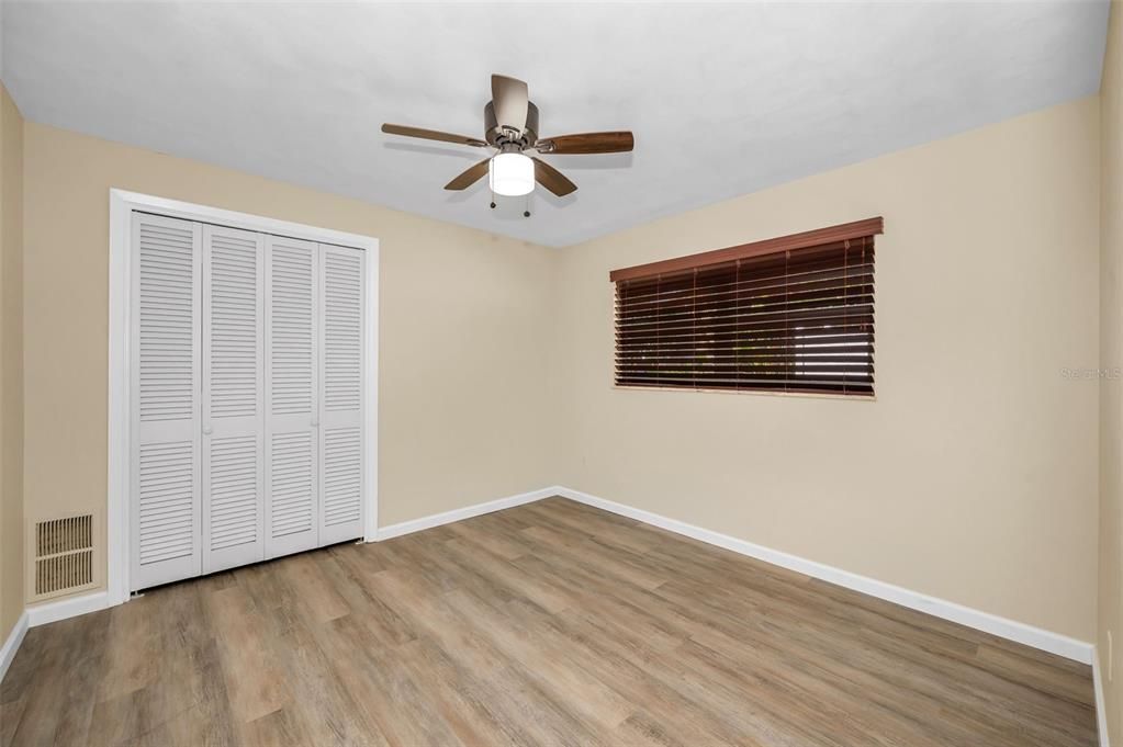 合同活跃: $475,000 (3 贝兹, 2 浴室, 1524 平方英尺)