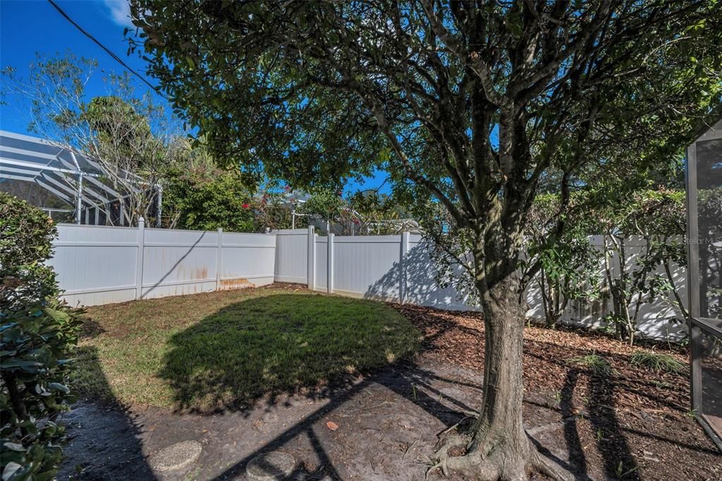 合同活跃: $475,000 (3 贝兹, 2 浴室, 1524 平方英尺)