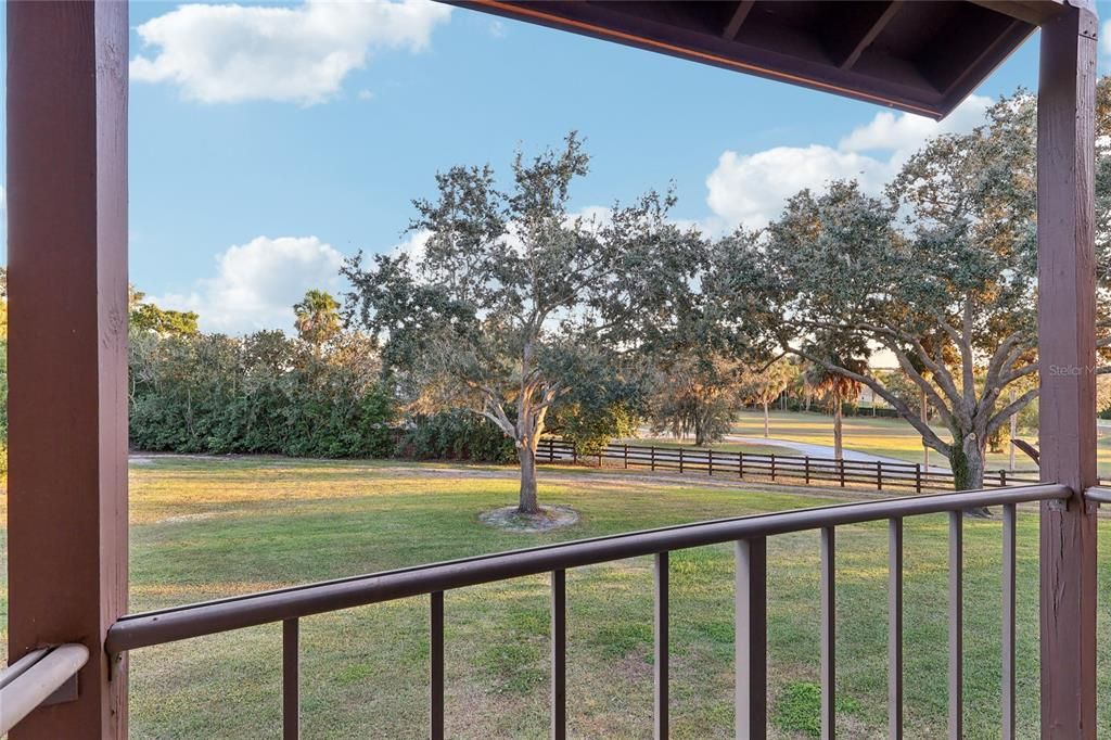 待售: $119,000 (2 贝兹, 2 浴室, 954 平方英尺)