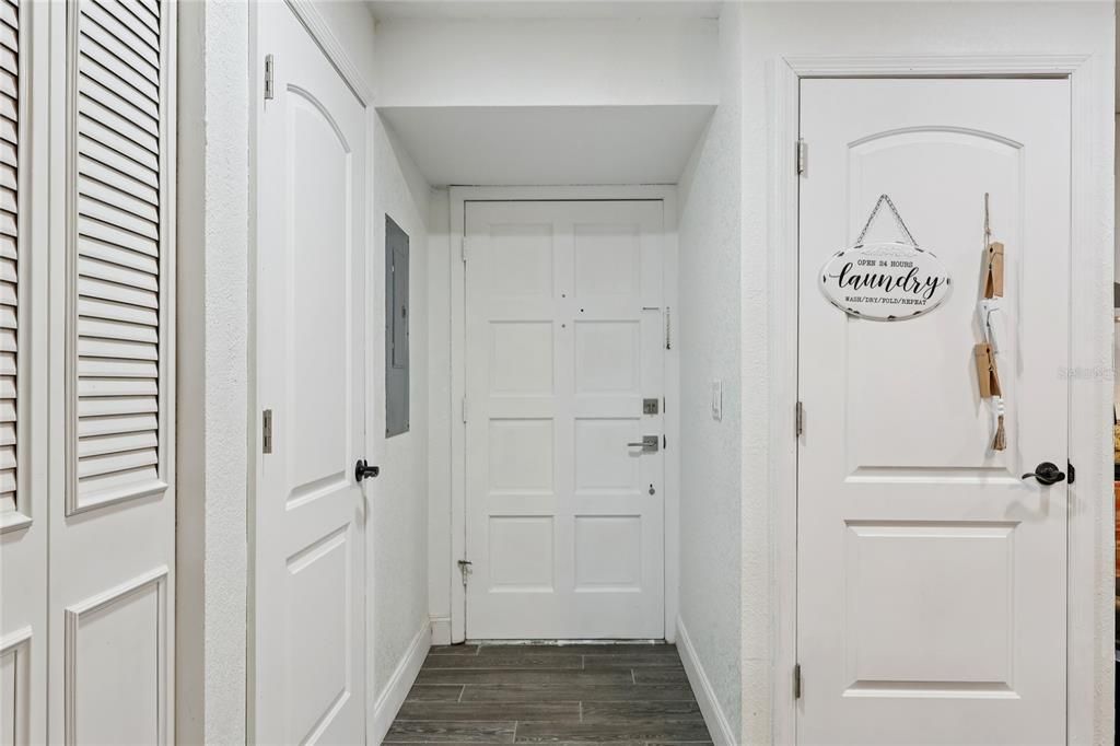 待售: $119,000 (2 贝兹, 2 浴室, 954 平方英尺)