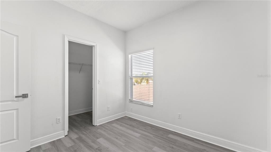 待售: $569,000 (4 贝兹, 3 浴室, 2720 平方英尺)