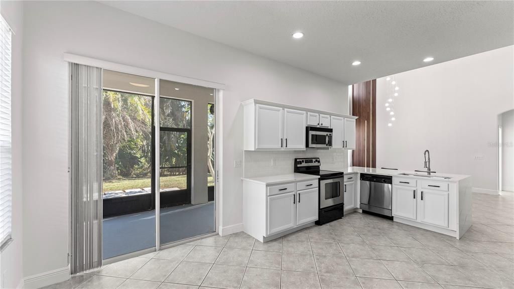 待售: $569,000 (4 贝兹, 3 浴室, 2720 平方英尺)