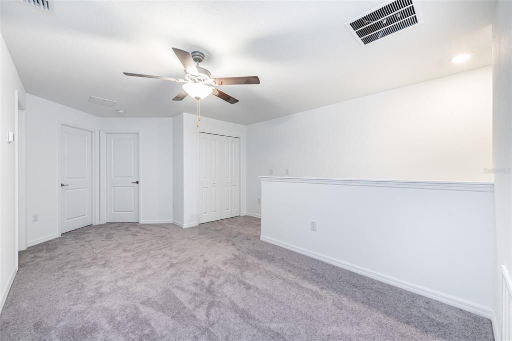 En Venta: $285,000 (3 camas, 2 baños, 1701 Pies cuadrados)