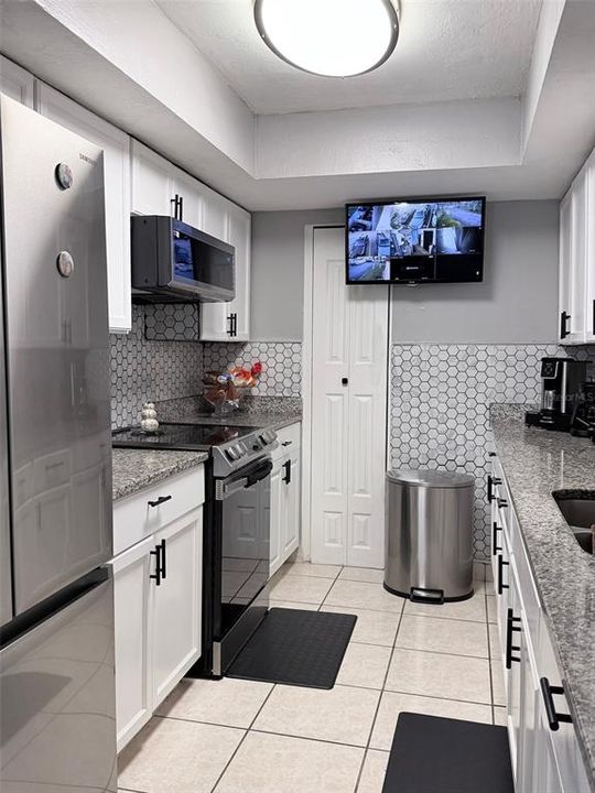 待售: $239,900 (3 贝兹, 2 浴室, 1073 平方英尺)