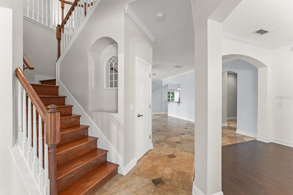 合同活跃: $624,950 (5 贝兹, 4 浴室, 3129 平方英尺)