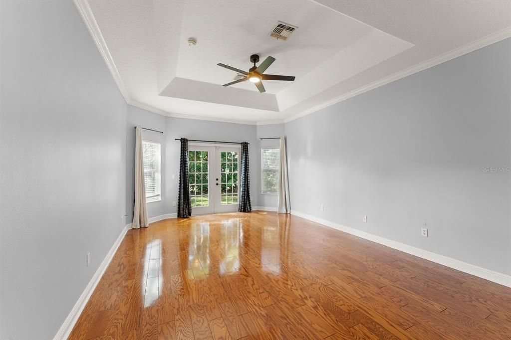 合同活跃: $624,950 (5 贝兹, 4 浴室, 3129 平方英尺)