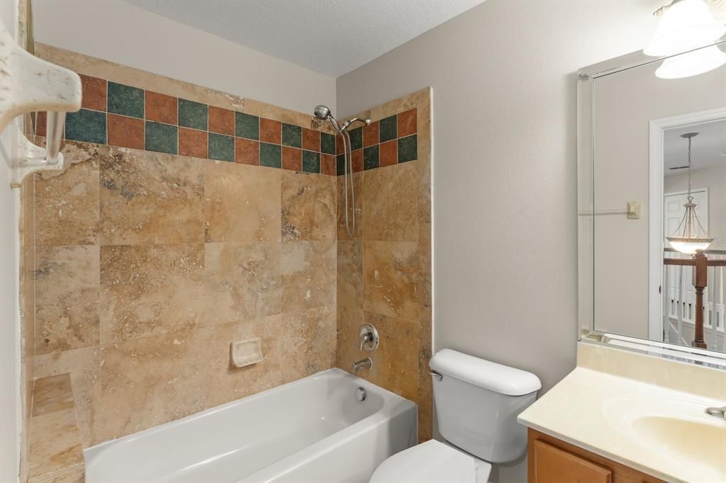 合同活跃: $624,950 (5 贝兹, 4 浴室, 3129 平方英尺)