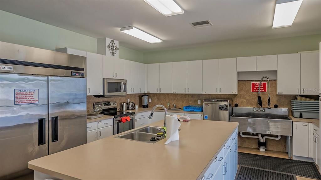 For Sale: $149,900 (2 beds, 2 baths, 1152 Square Feet)