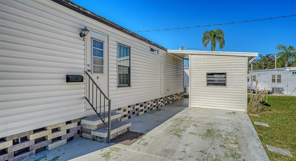 For Sale: $149,900 (2 beds, 2 baths, 1152 Square Feet)