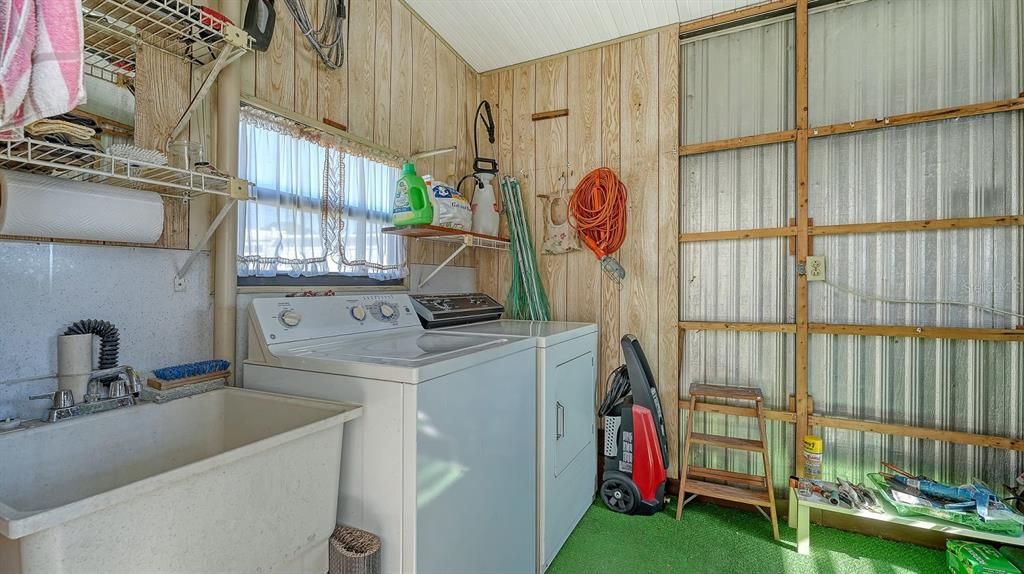 For Sale: $149,900 (2 beds, 2 baths, 1152 Square Feet)