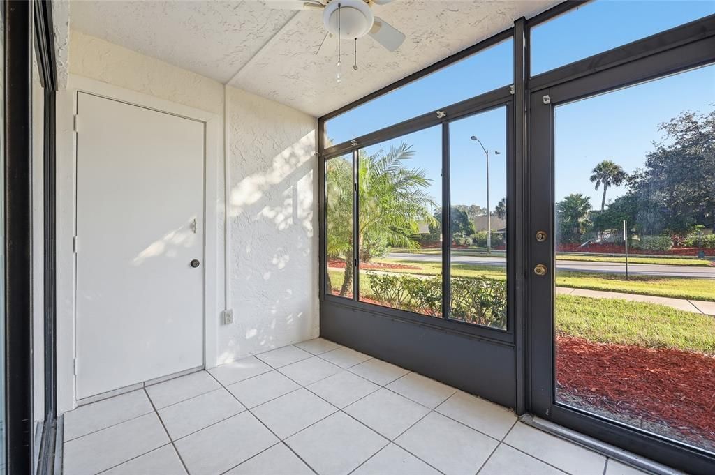 Active With Contract: $1,650 (2 beds, 2 baths, 914 Square Feet)