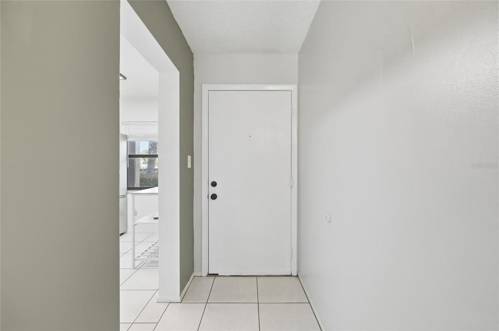 Active With Contract: $1,650 (2 beds, 2 baths, 914 Square Feet)