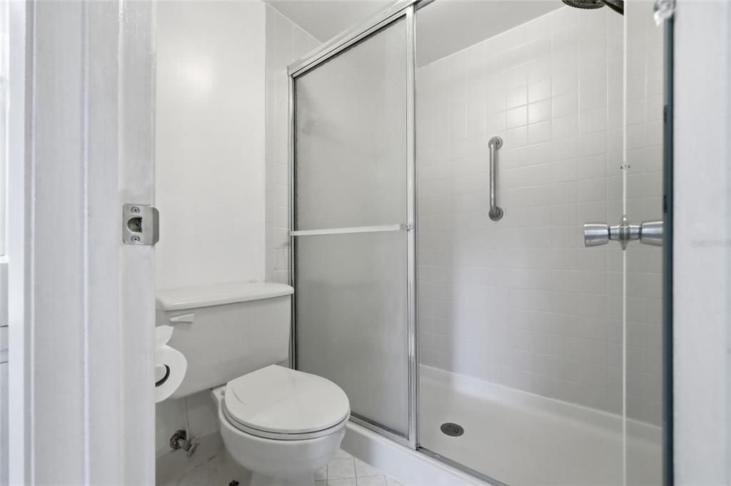Active With Contract: $1,650 (2 beds, 2 baths, 914 Square Feet)