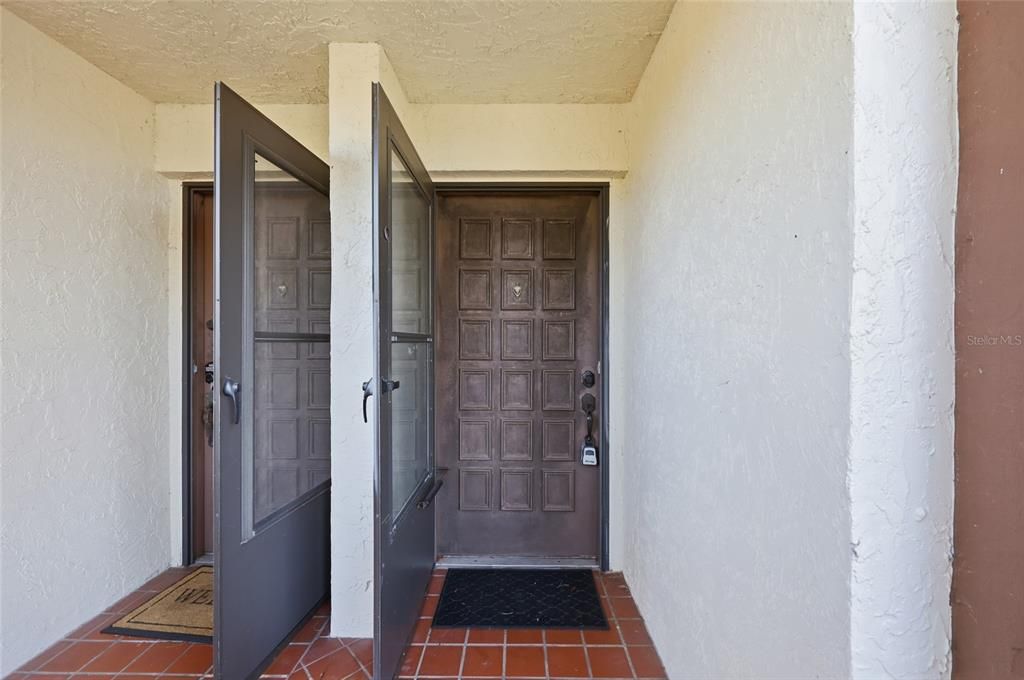 Active With Contract: $1,650 (2 beds, 2 baths, 914 Square Feet)