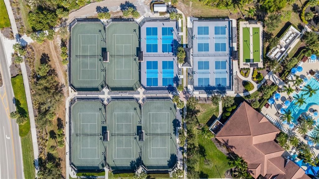 For Sale: $749,000 (3 beds, 2 baths, 1681 Square Feet)