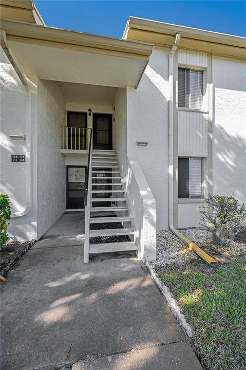 Active With Contract: $175,000 (2 beds, 2 baths, 1054 Square Feet)