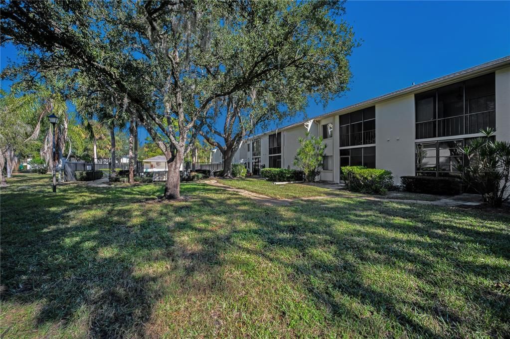 Active With Contract: $175,000 (2 beds, 2 baths, 1054 Square Feet)