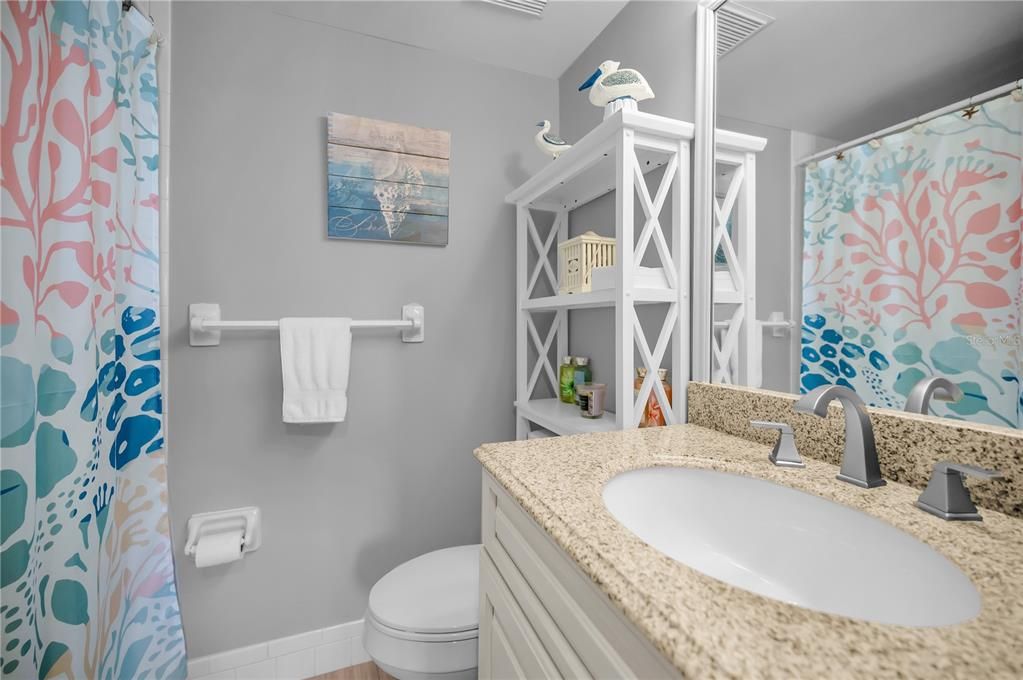 Active With Contract: $175,000 (2 beds, 2 baths, 1054 Square Feet)