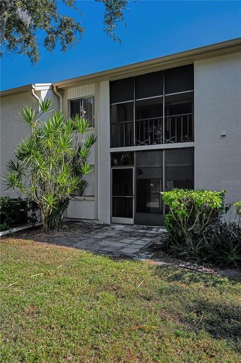 Active With Contract: $175,000 (2 beds, 2 baths, 1054 Square Feet)