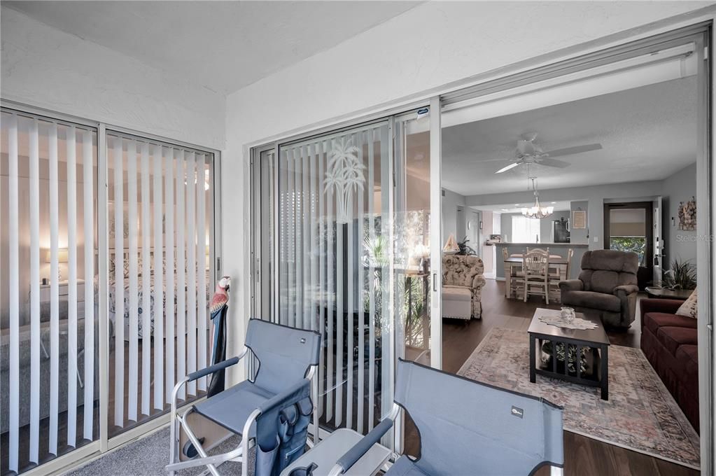 Active With Contract: $175,000 (2 beds, 2 baths, 1054 Square Feet)