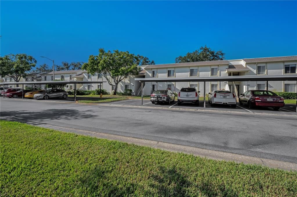 Active With Contract: $175,000 (2 beds, 2 baths, 1054 Square Feet)